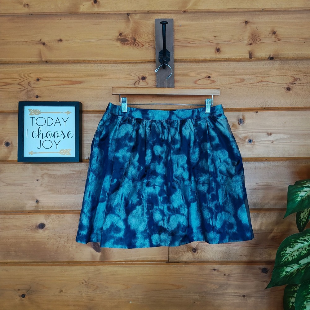 Michael Kors Metallic Silver Gray Blue Cloud Pleated Watercolor Mini Skirt Sz 8
